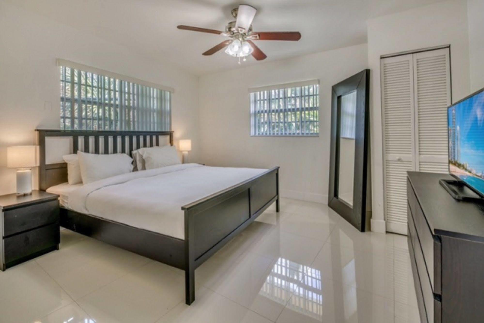 Luna Paradise By The Sea Aparthotel Lauderdale-by-the-Sea Eksteriør bilde